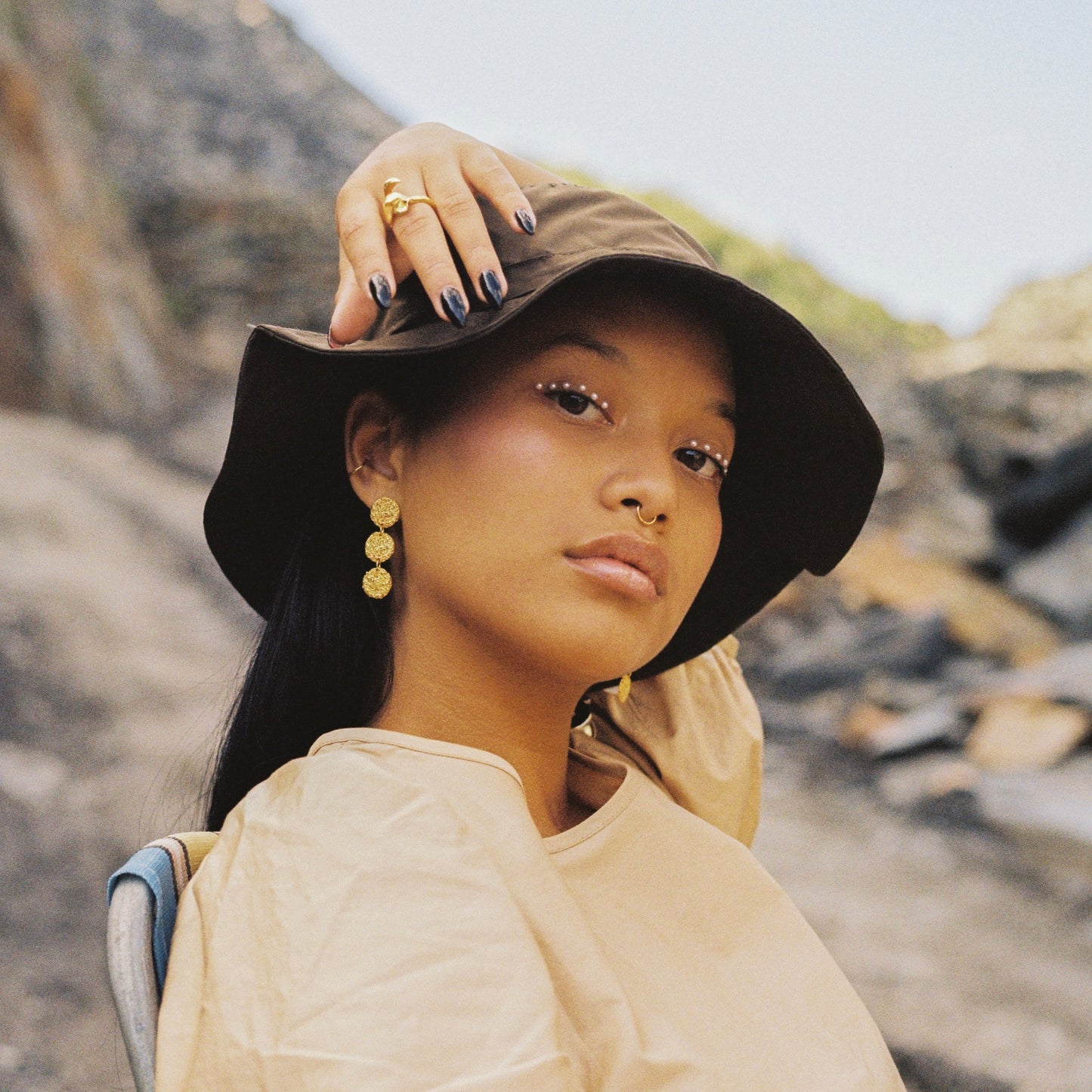 Triple Full Moon Brincos