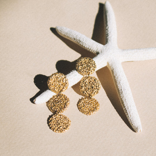 Triple Full Moon Brincos